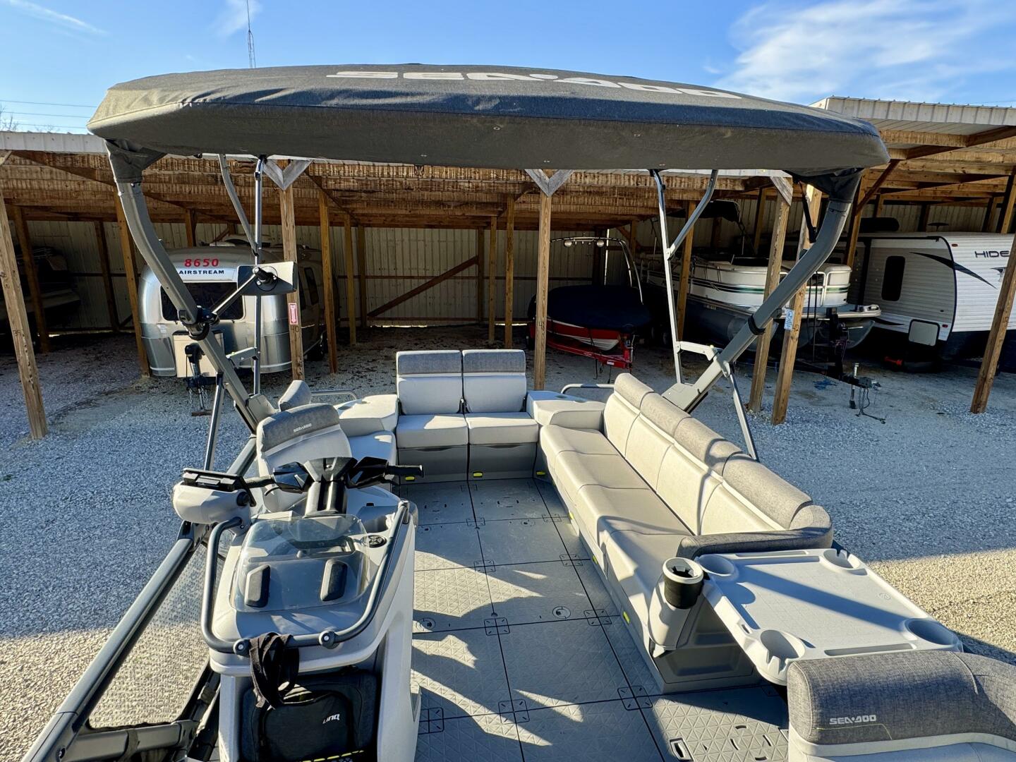 Slide: The Image of Sea-Doo Switch 21 Cruise-Sport 230 2022 - 5176156