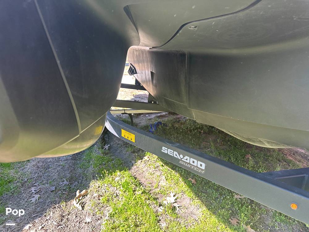 Slide: The Image of Sea-Doo Switch Compact 2022 - 13844635