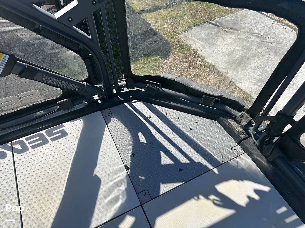 Slide: The Image of Sea-Doo Switch Compact 2022 - 13844642