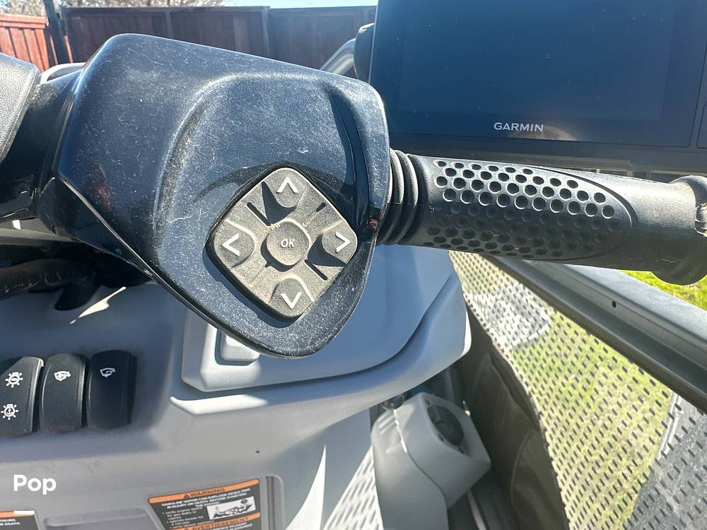 Slide: The Image of Sea-Doo Switch Compact 2022 - 13844646
