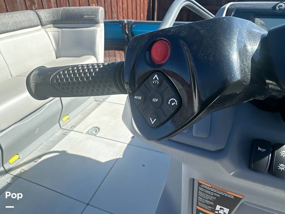 Slide: The Image of Sea-Doo Switch Compact 2022 - 13844647
