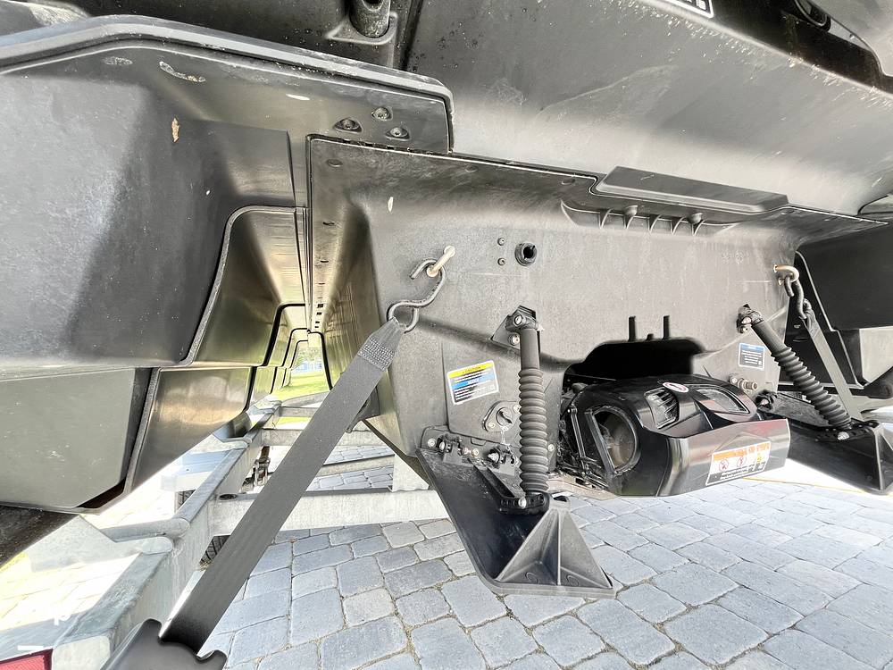 Slide: The Image of Sea-Doo Switch Cruise 18 2023 - 15746090