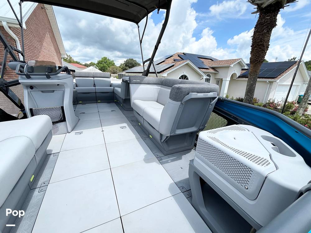 Slide: The Image of Deck Seating - 15746095