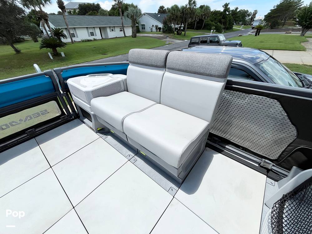Slide: The Image of Deck Seating - 15746106