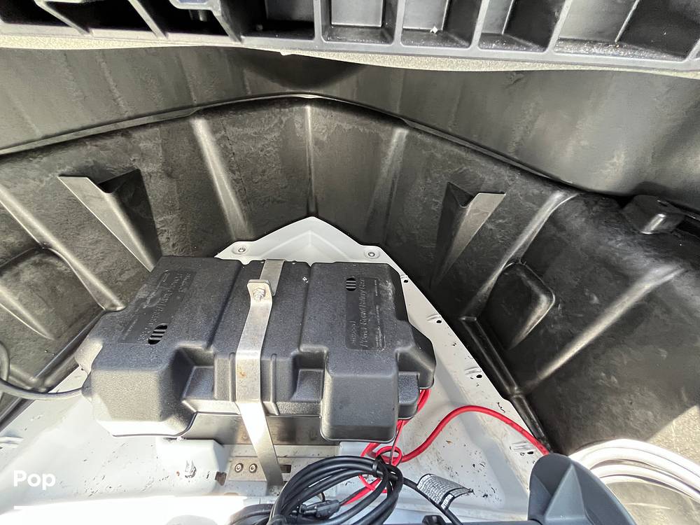 Slide: The Image of Sea-Doo Switch Cruise 18 2023 - 15746113