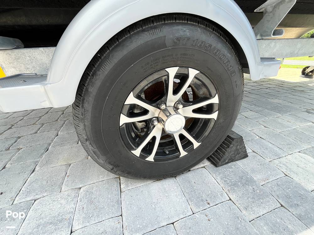 Slide: The Image of Sea-Doo Switch Cruise 18 2023 - 15746127