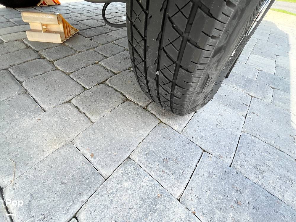 Slide: The Image of Sea-Doo Switch Cruise 18 2023 - 15746129