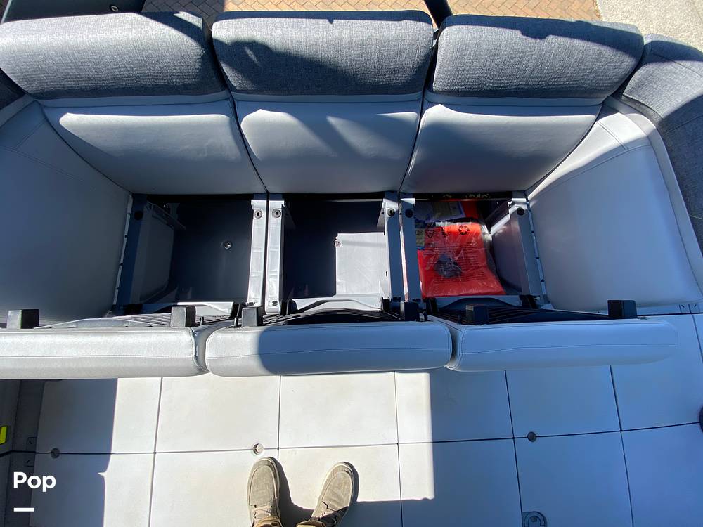 Slide: The Image of Sea-Doo Switch Cruise 18 2023 - 14299964