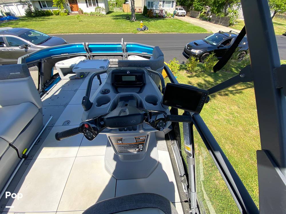 Slide: The Image of Sea-Doo Switch Cruise 18 2023 - 14299966