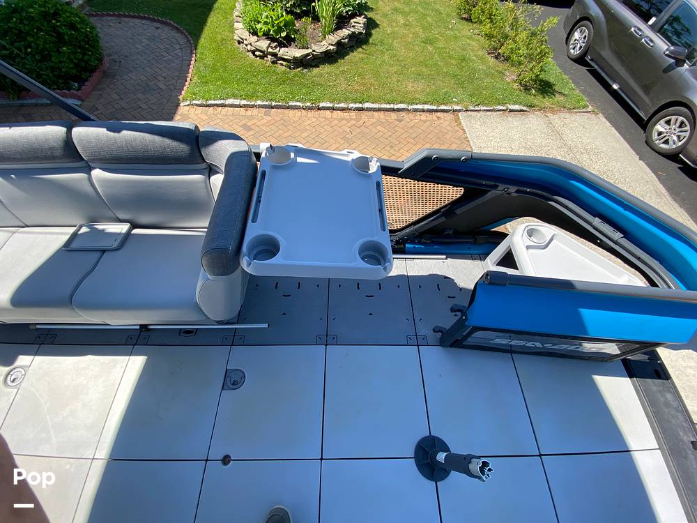 Slide: The Image of Sea-Doo Switch Cruise 18 2023 - 14299976