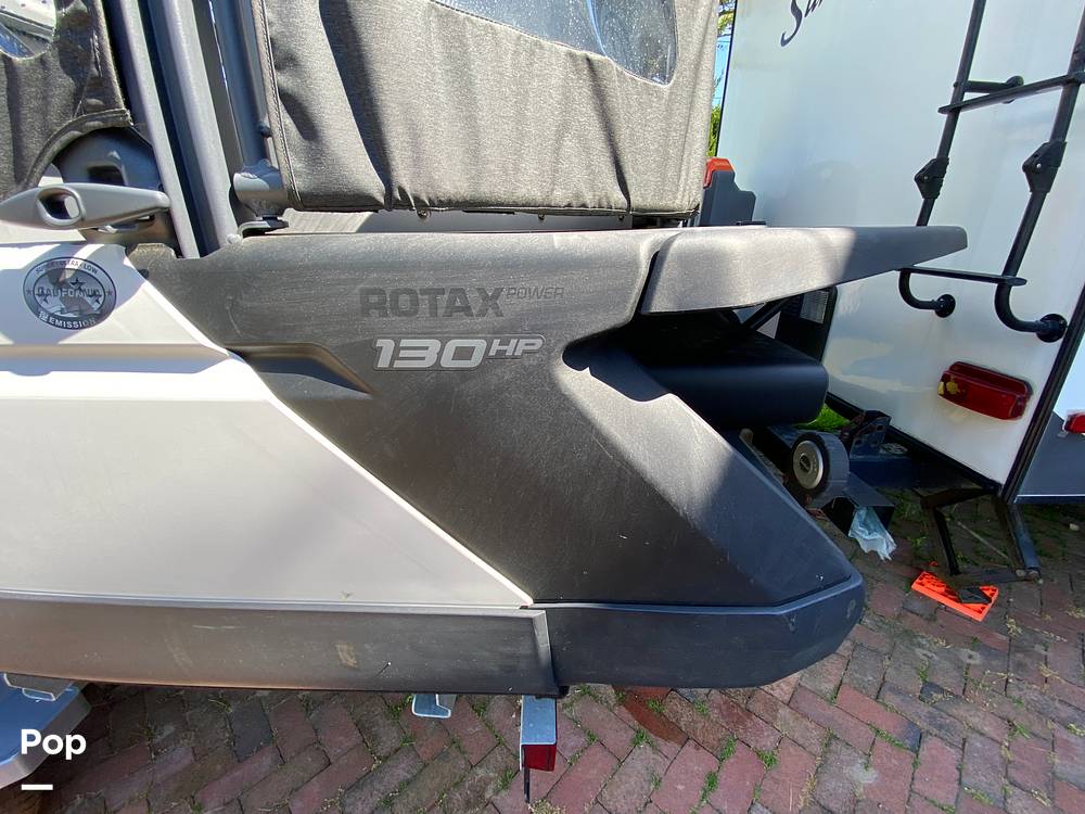 Slide: The Image of Sea-Doo Switch Cruise 18 2023 - 14286993