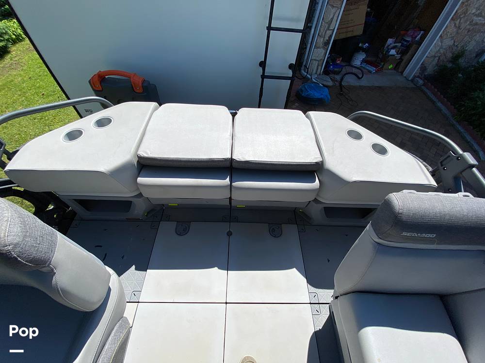 Slide: The Image of Sea-Doo Switch Cruise 18 2023 - 14299955