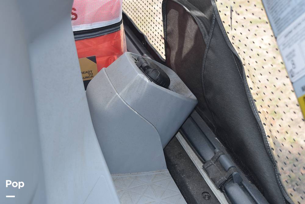 Slide: The Image of Sea-Doo Switch Cruise 18 2024 - 15242582
