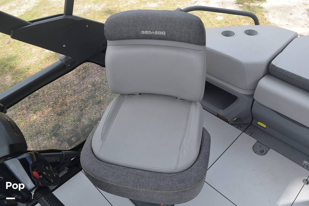 Slide: The Image of Sea-Doo Switch Cruise 18 2024 - 15242583