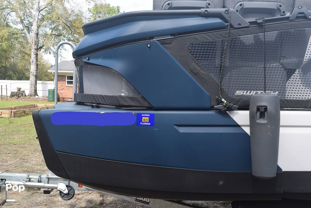 Slide: The Image of Sea-Doo Switch Cruise 18 2024 - 15242629