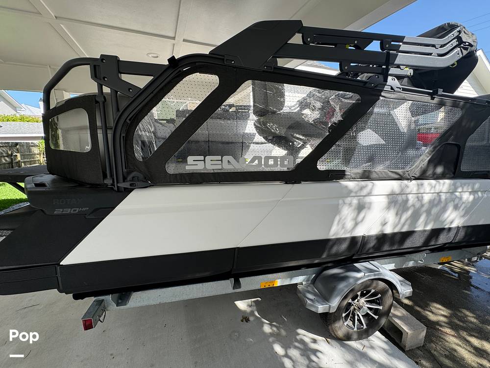 Slide: The Image of Sea-Doo switch Cruise 21 2023 - 15584766