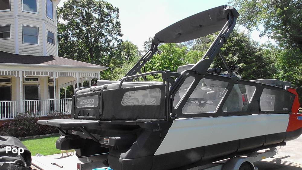 Slide: The Image of Sea-Doo Switch Cruise 21 2023 - 15489231