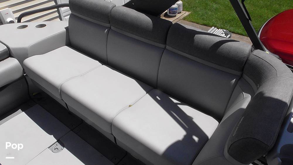 Slide: The Image of Sea-Doo Switch Cruise 21 2023 - 15489243