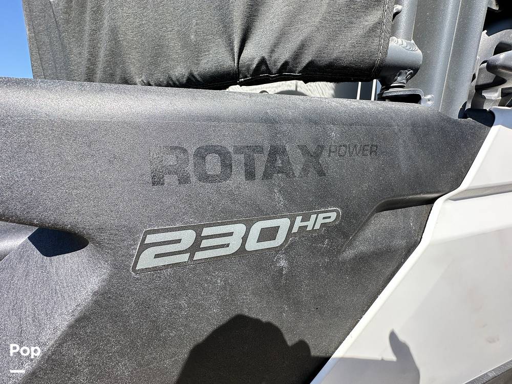 Slide: The Image of Sea-Doo Switch Cruise 21 2023 - 15515020