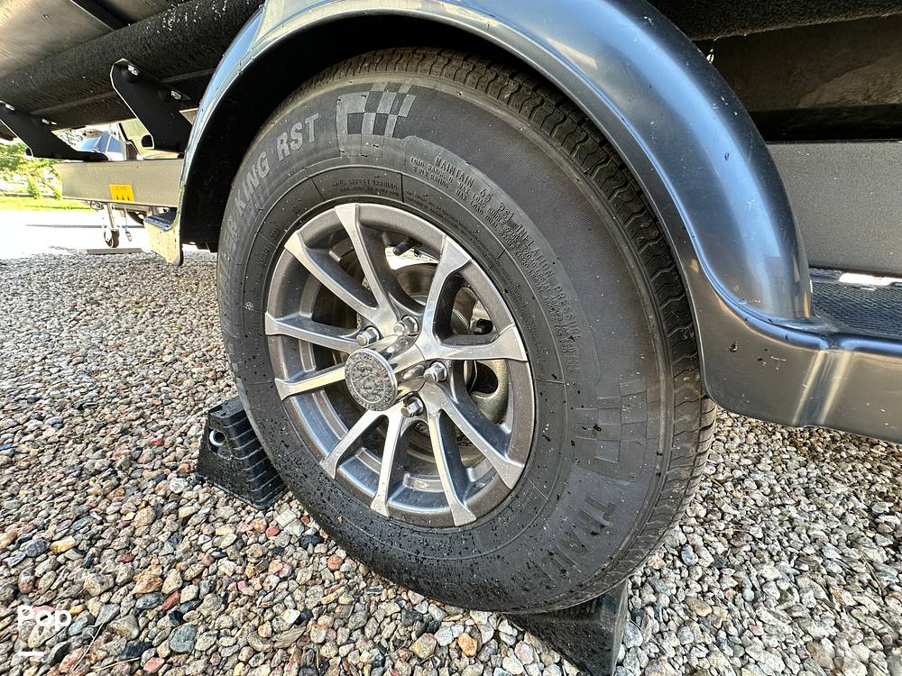 Slide: The Image of Sea-Doo Switch Cruise 21 2023 - 15515030