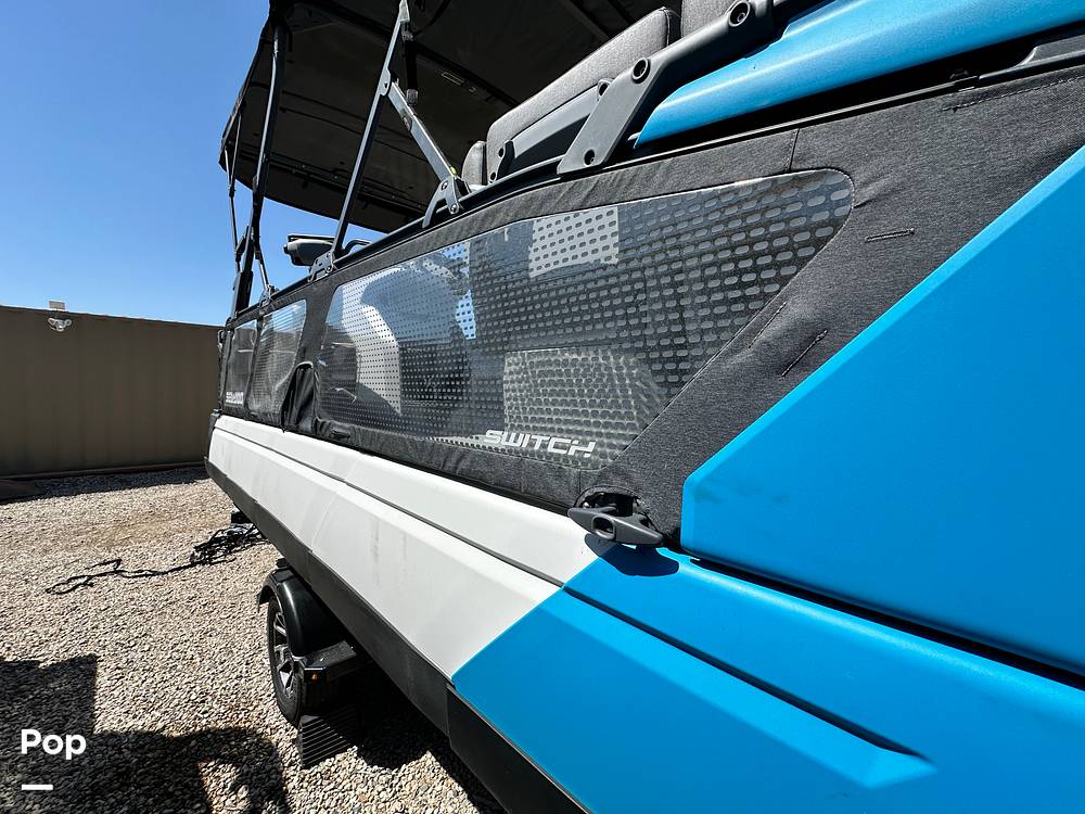 Slide: The Image of Sea-Doo Switch Cruise 21 2023 - 15515036