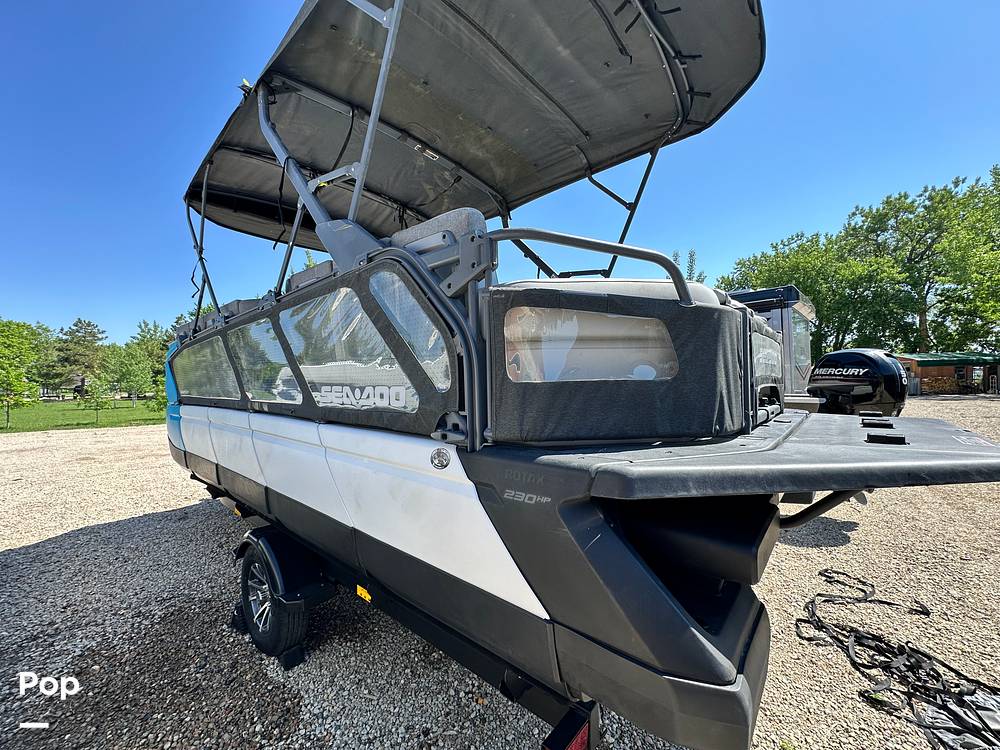 Slide: The Image of Sea-Doo Switch Cruise 21 2023 - 15515039