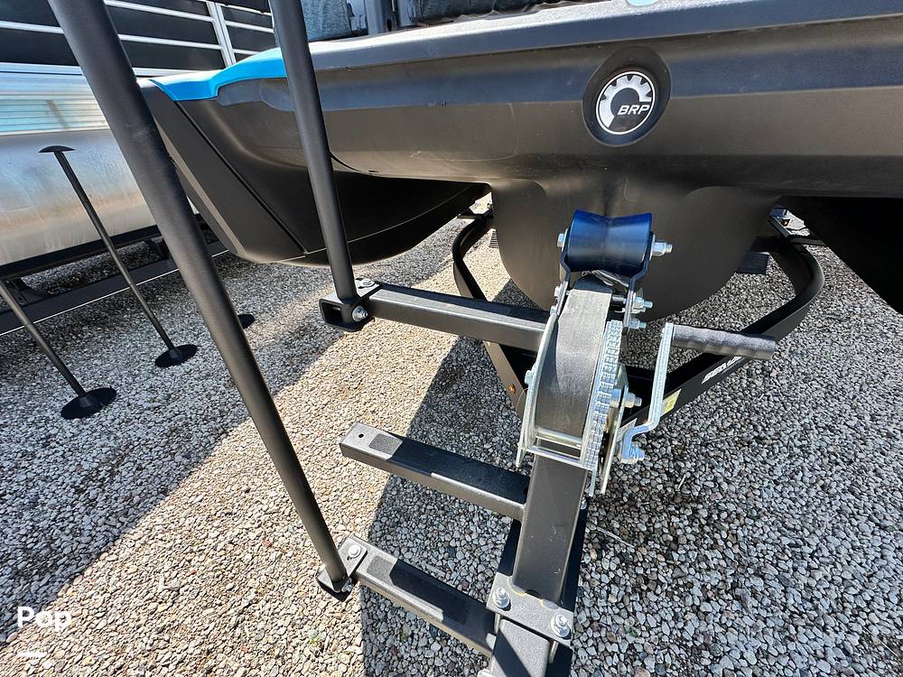 Slide: The Image of Sea-Doo Switch Cruise 21 2023 - 15515042