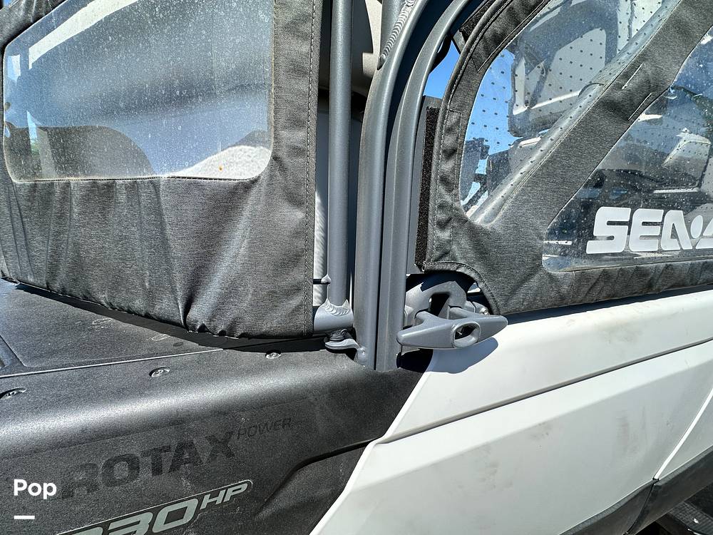 Slide: The Image of Sea-Doo Switch Cruise 21 2023 - 15515045