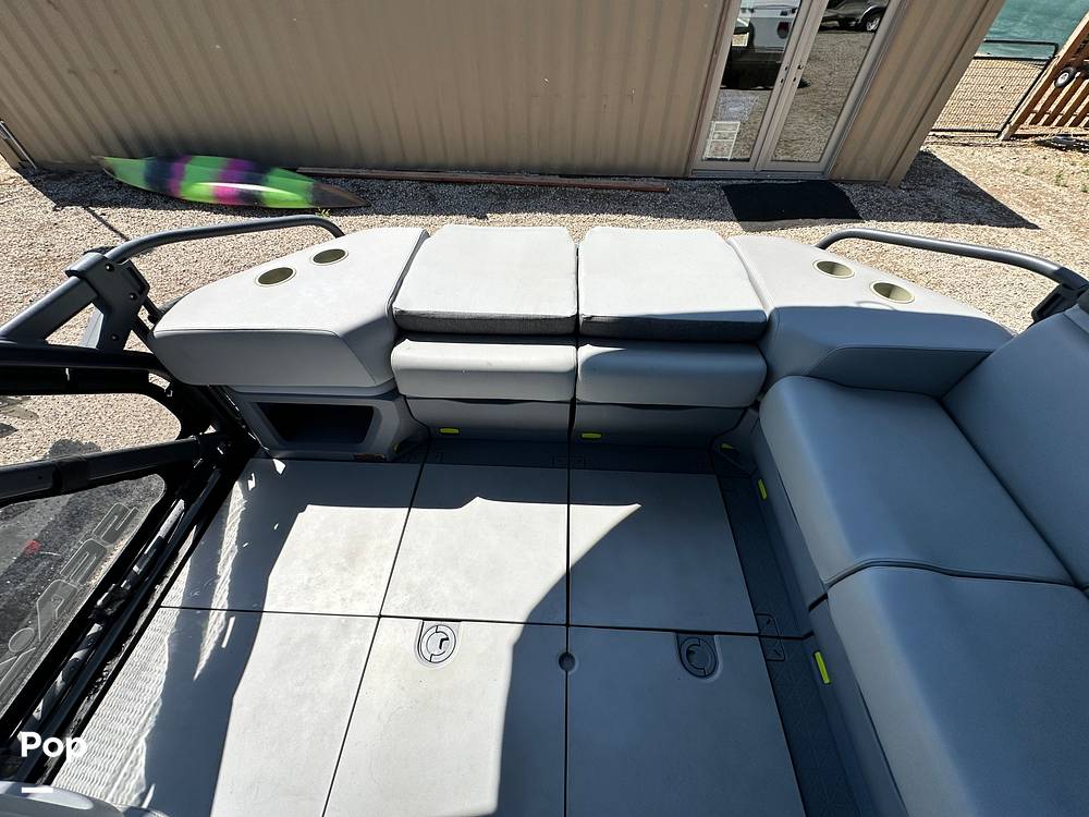 Slide: The Image of Sea-Doo Switch Cruise 21 2023 - 15515050