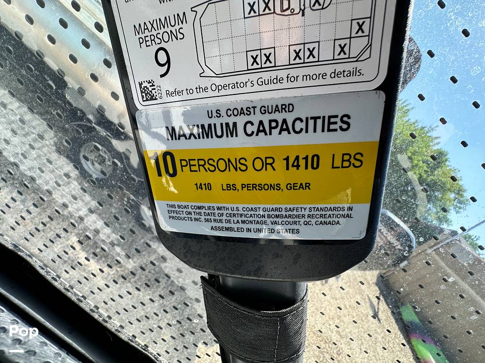 Slide: The Image of Sea-Doo Switch Cruise 21 2023 - 15515056