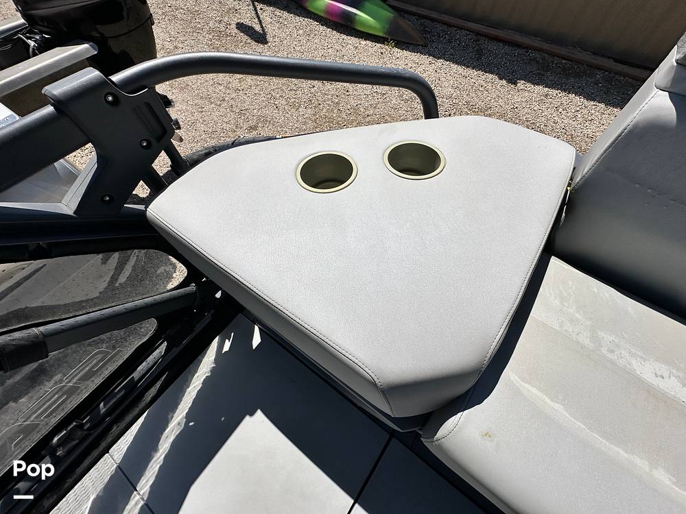 Slide: The Image of Sea-Doo Switch Cruise 21 2023 - 15515066