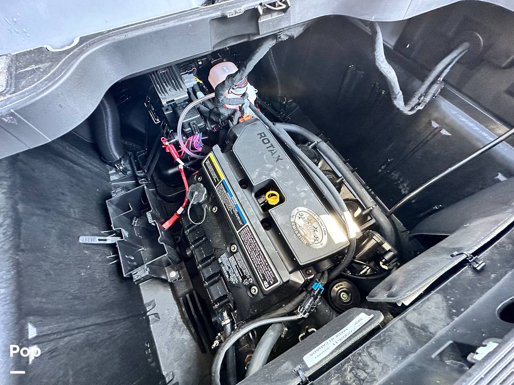 Slide: The Image of Sea-Doo Switch Cruise 21 2023 - 15515075