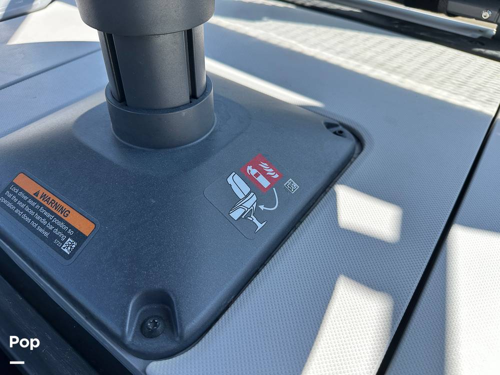 Slide: The Image of Sea-Doo Switch Cruise 21 2023 - 15515077