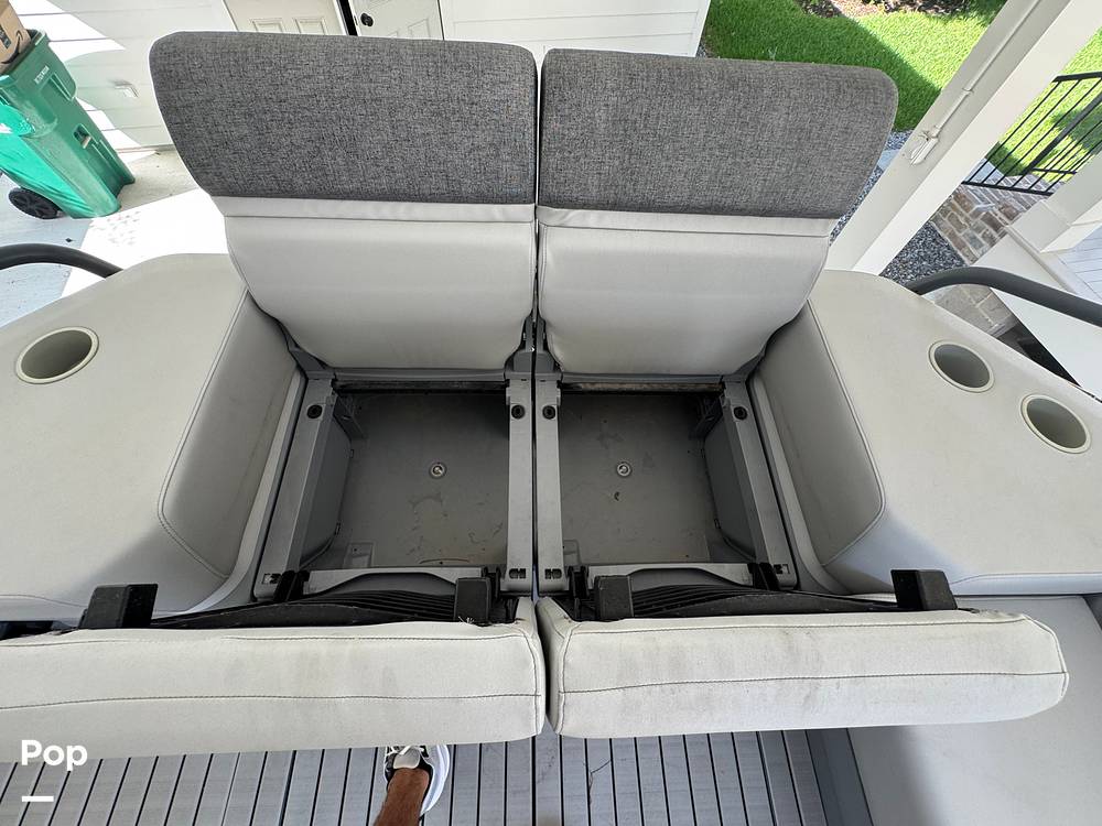 Slide: The Image of Sea-Doo switch Cruise 21 2023 - 15584777