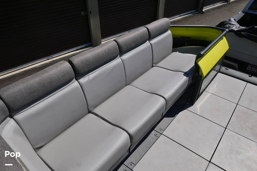 Slide: The Image of Sea-Doo Switch Cruise 21 2023 - 15241268