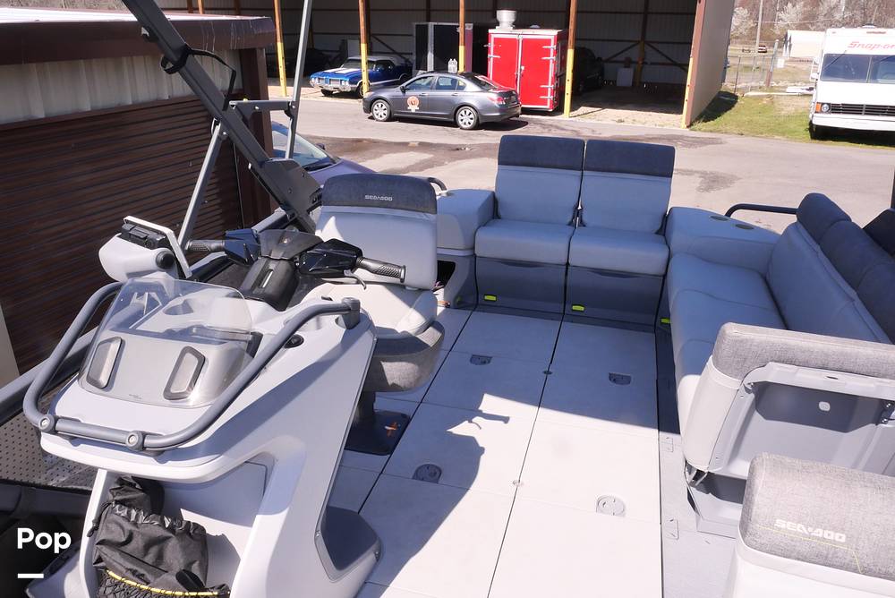 Slide: The Image of Sea-Doo Switch Cruise 21 2023 - 15241257