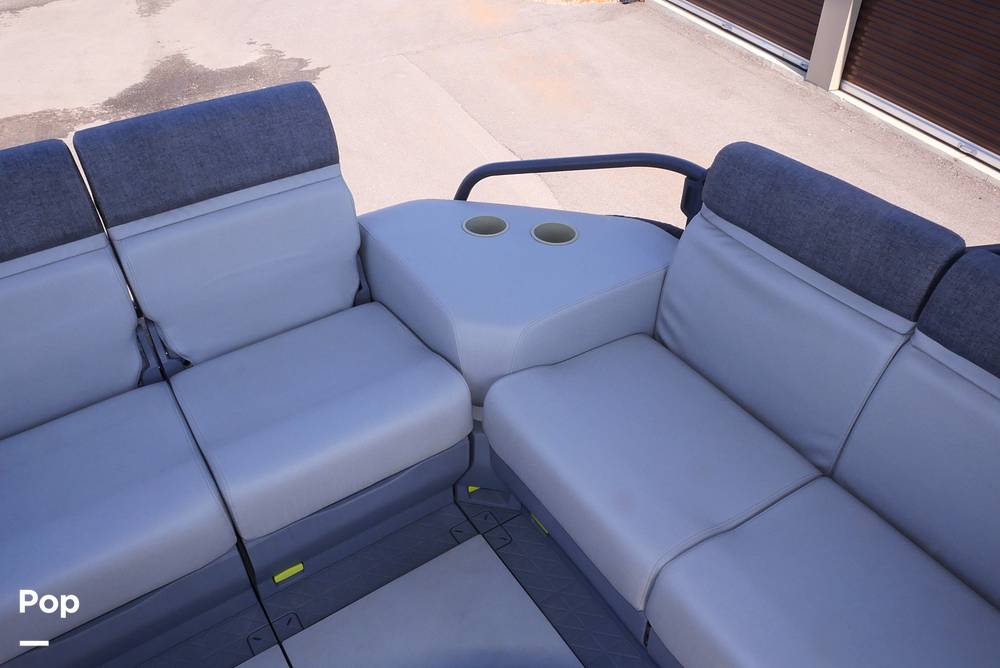 Slide: The Image of Sea-Doo Switch Cruise 21 2023 - 15241258