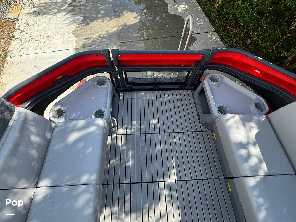 Slide: The Image of Sea-Doo switch Cruise 21 2023 - 15584788