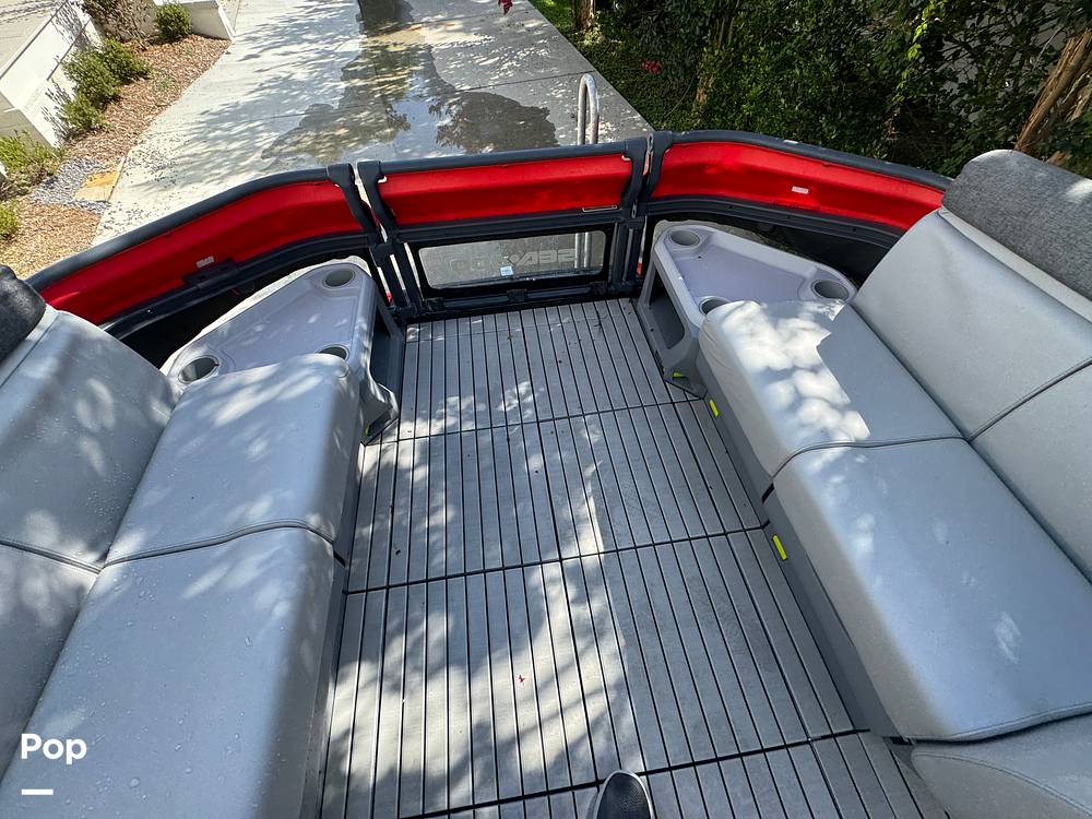 Slide: The Image of Sea-Doo switch Cruise 21 2023 - 15584802
