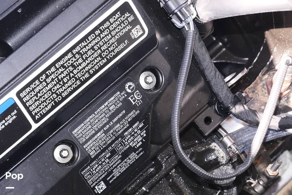 Slide: The Image of Sea-Doo Switch Cruise 21 2023 - 15241276