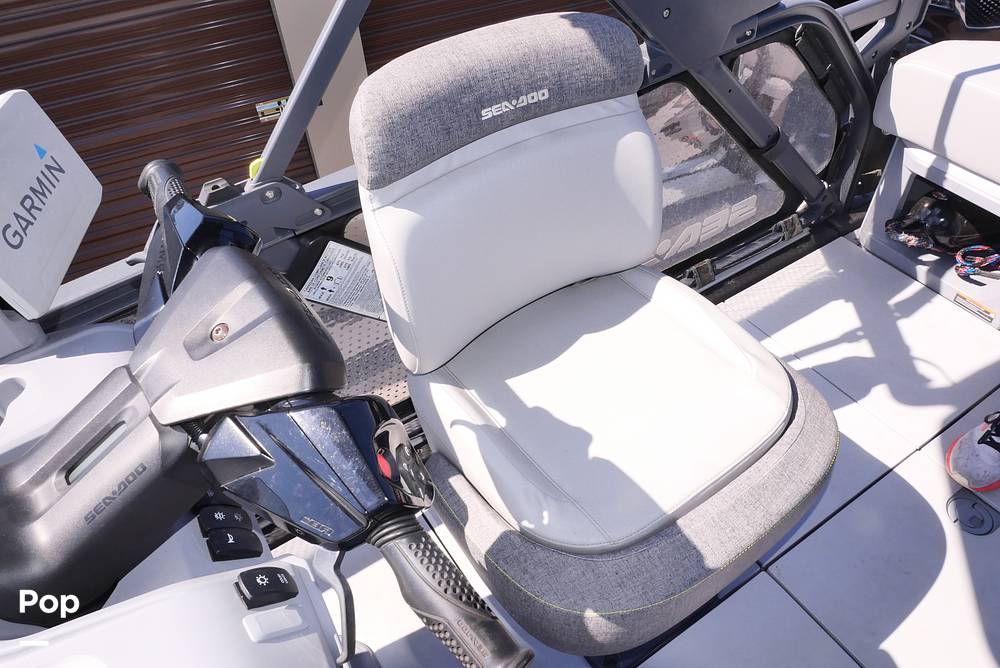 Slide: The Image of Sea-Doo Switch Cruise 21 2023 - 15241284
