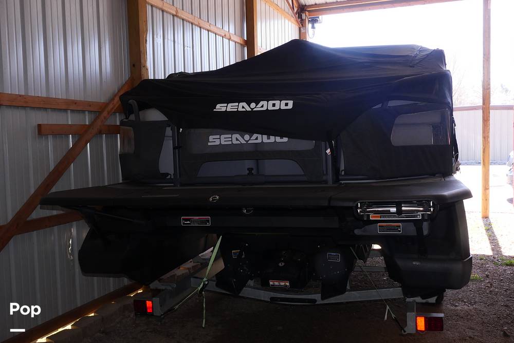 Slide: The Image of Sea-Doo Switch Cruise 21 2023 - 15241231