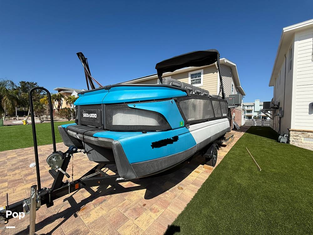 Slide: The Image of Sea-Doo Switch Cruise 21 I/O 2022 - 15136660