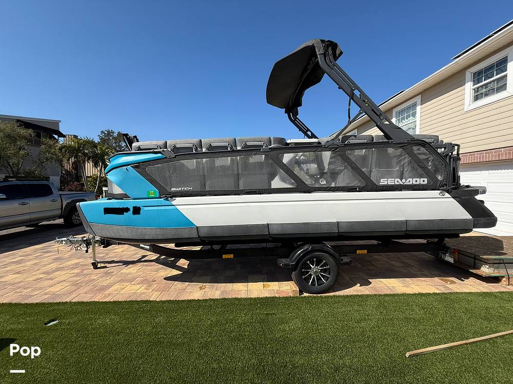 Slide: The Image of Sea-Doo Switch Cruise 21 I/O 2022 - 15136661