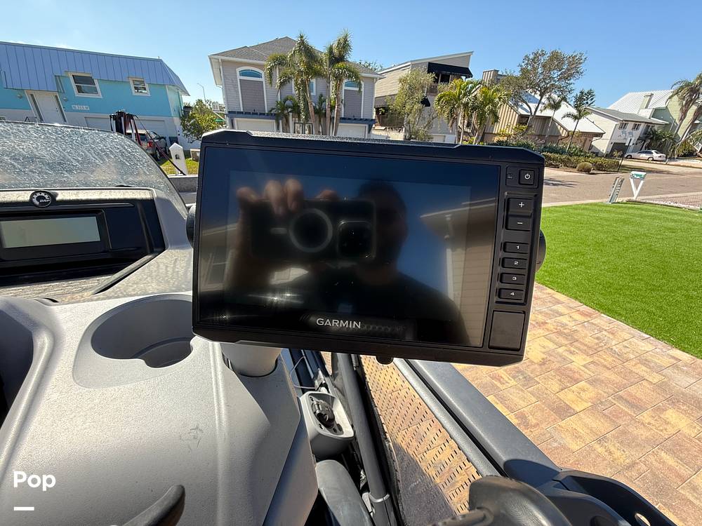Slide: The Image of Sea-Doo Switch Cruise 21 I/O 2022 - 15136678