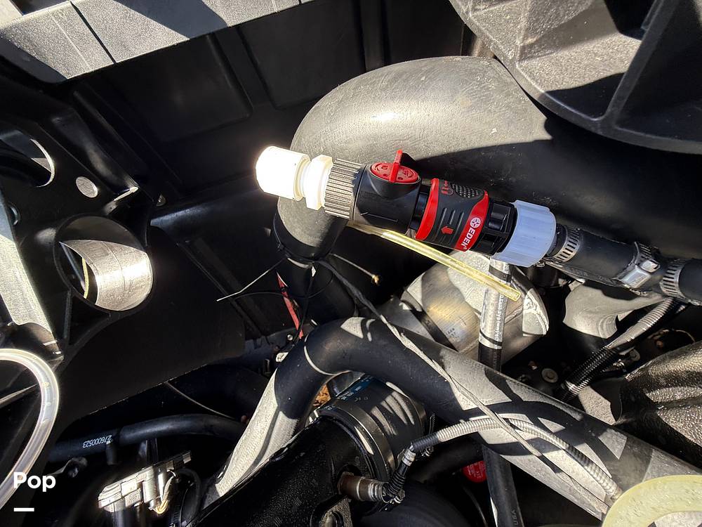 Slide: The Image of Sea-Doo Switch Cruise 21 I/O 2022 - 15136692