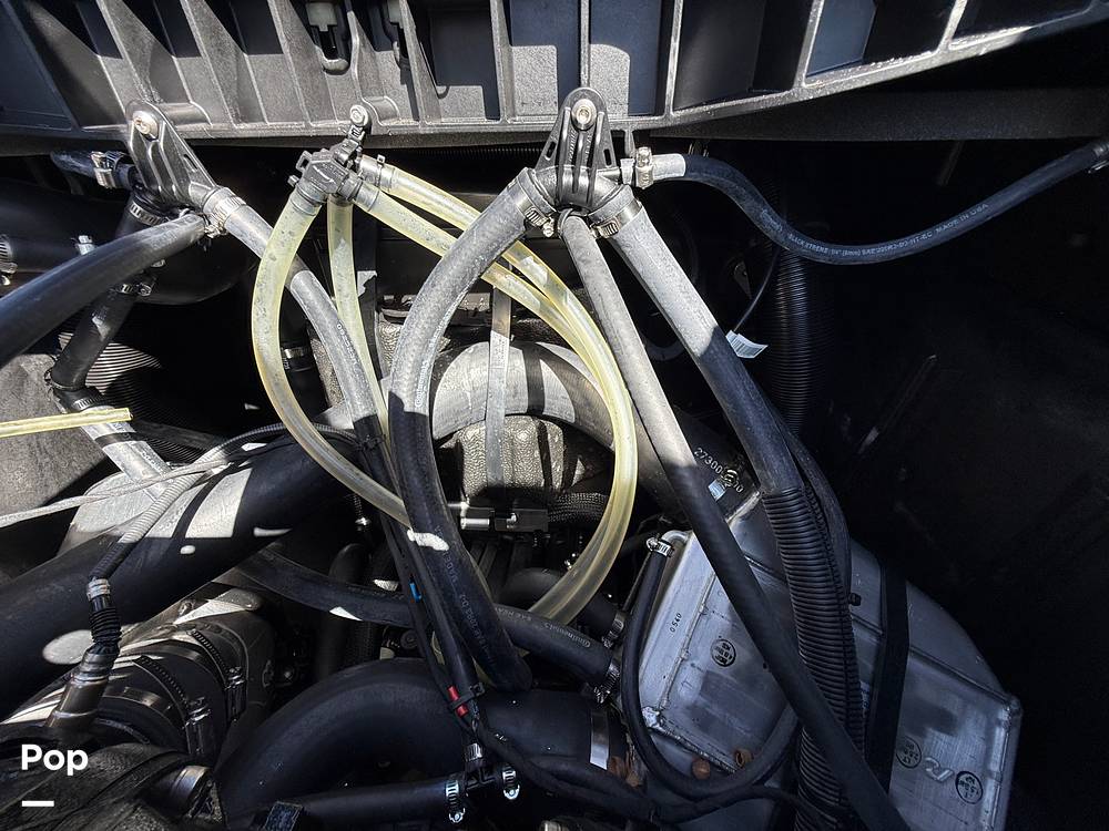 Slide: The Image of Sea-Doo Switch Cruise 21 I/O 2022 - 15136694