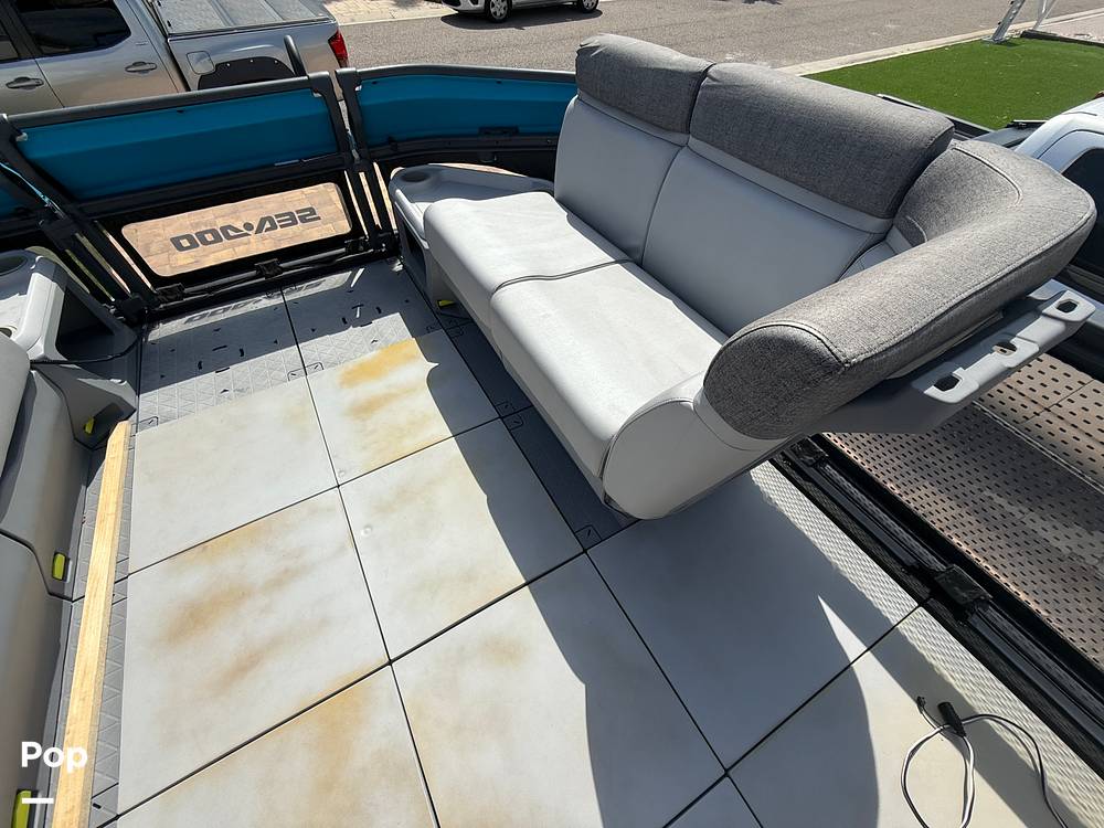 Slide: The Image of Sea-Doo Switch Cruise 21 I/O 2022 - 15227956