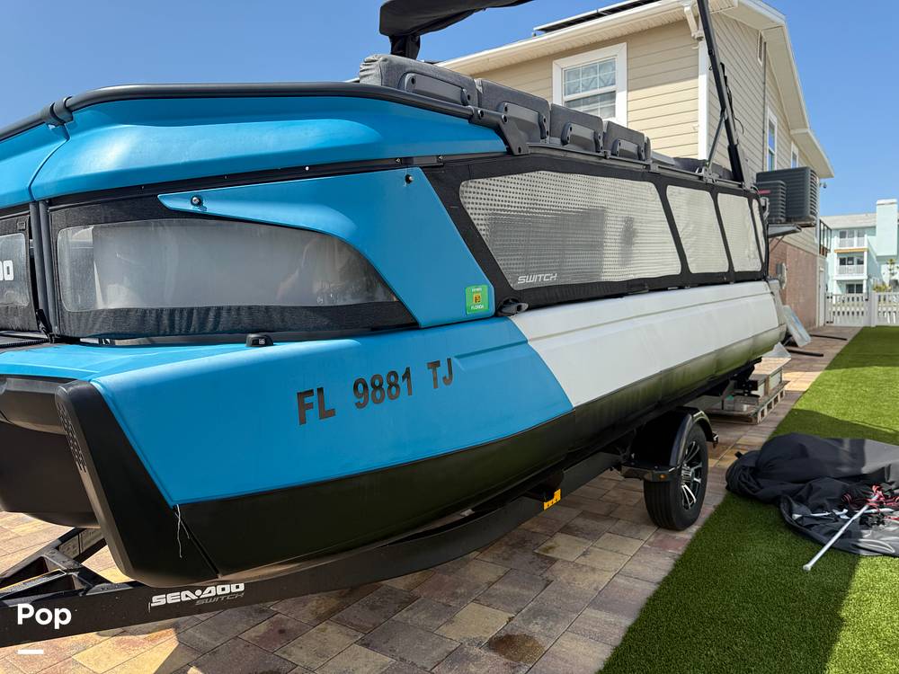 Slide: The Image of Sea-Doo Switch Cruise 21 I/O 2022 - 15227963