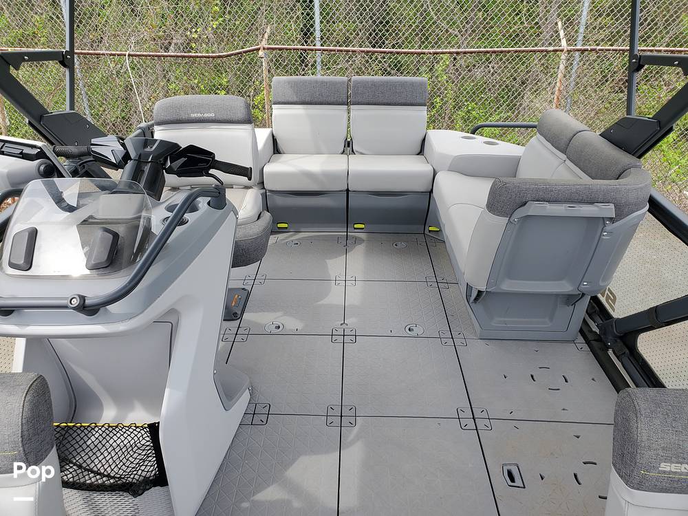 Slide: The Image of Sea-Doo Switch Sport 18 2023 - 15391393